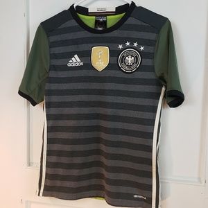Adidas 2014 Fifa World Champion shirt Lg